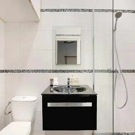 Apartment Charming 2p Canal Saint-martin - Republique *