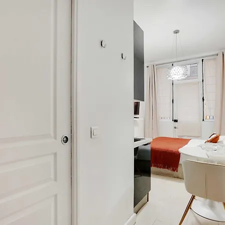 Charming 2p Canal Saint-martin - Republique Apartment